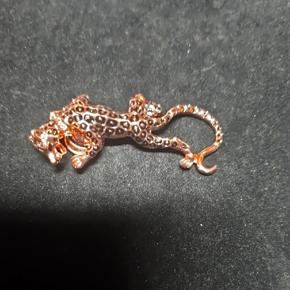 Rose Gold Leopard Brooch